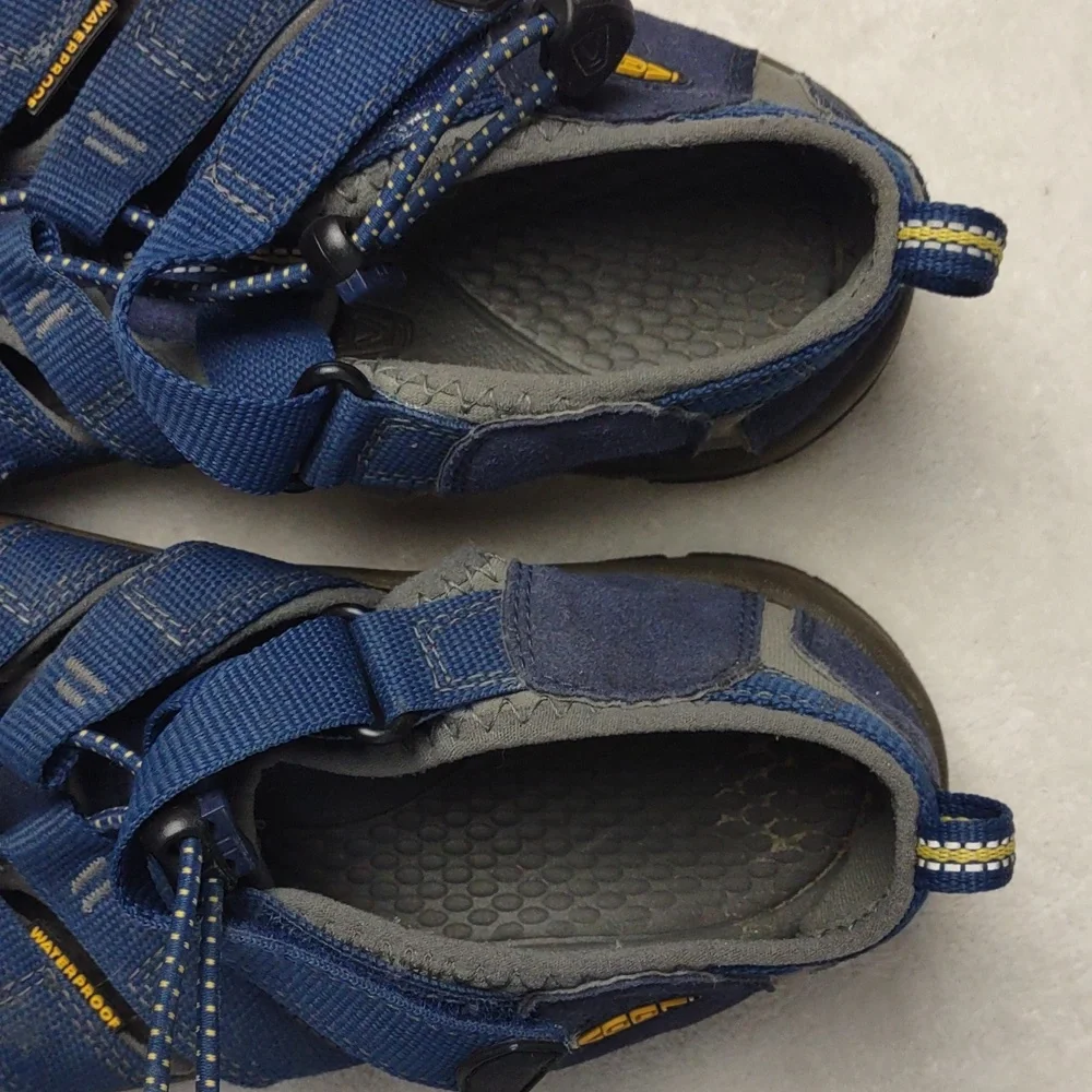 Keen Newport H2 Sandals Blue Yellow Youth Size 6